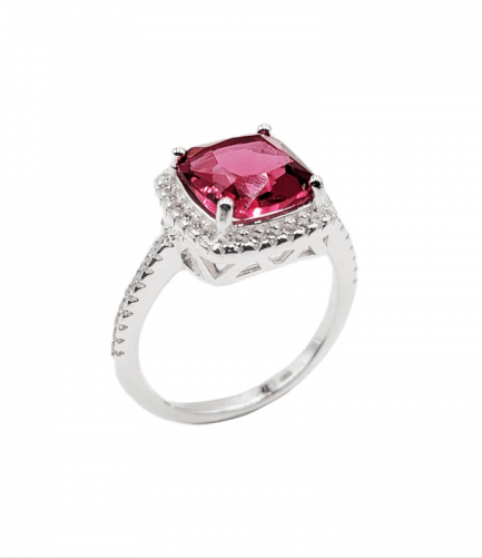 Anillo con Piedra Fucsia