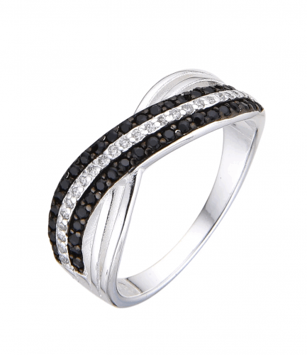 Anillo con Piedras Negras y Blancas