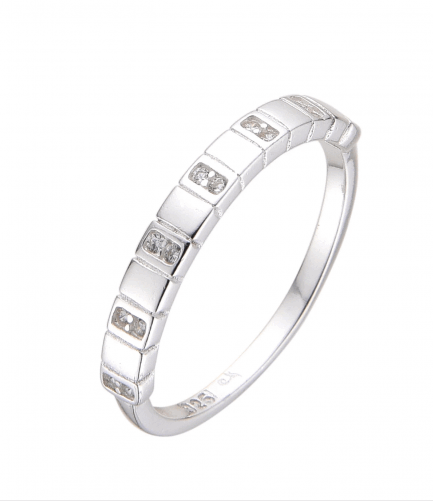 Anillo con Piedras Cuadraditos