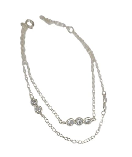 Pulsera con Dijes Circulos con Piedras BLancas