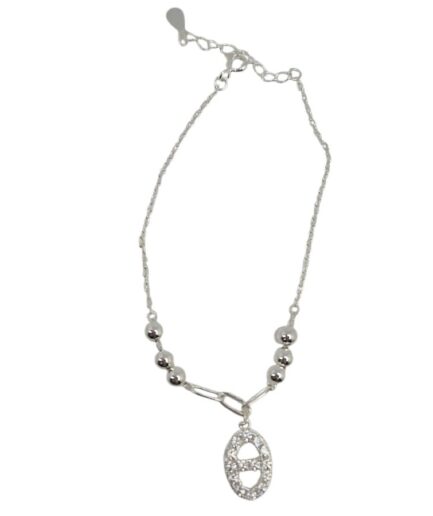 Pulsera con Bolitas y Dije en el Centro